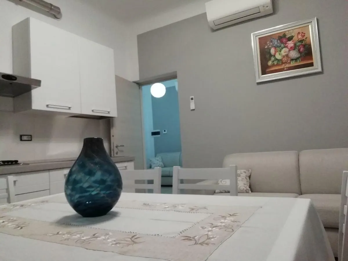 Roel Garden View Apartment La Spezia Italy